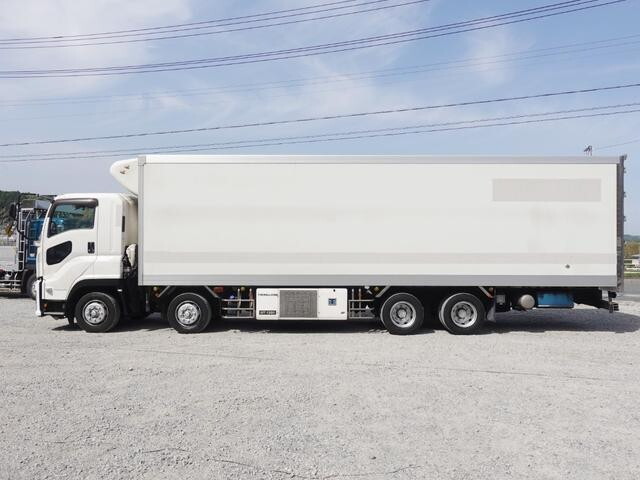 いすゞギガ冷凍車（冷蔵車）大型（10t）[写真10]