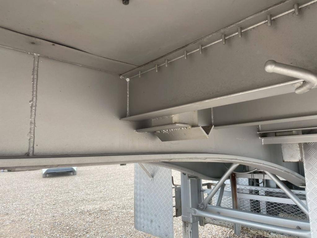 その他のメーカーその他の車種平床式トレーラー大型（10t）[写真17]