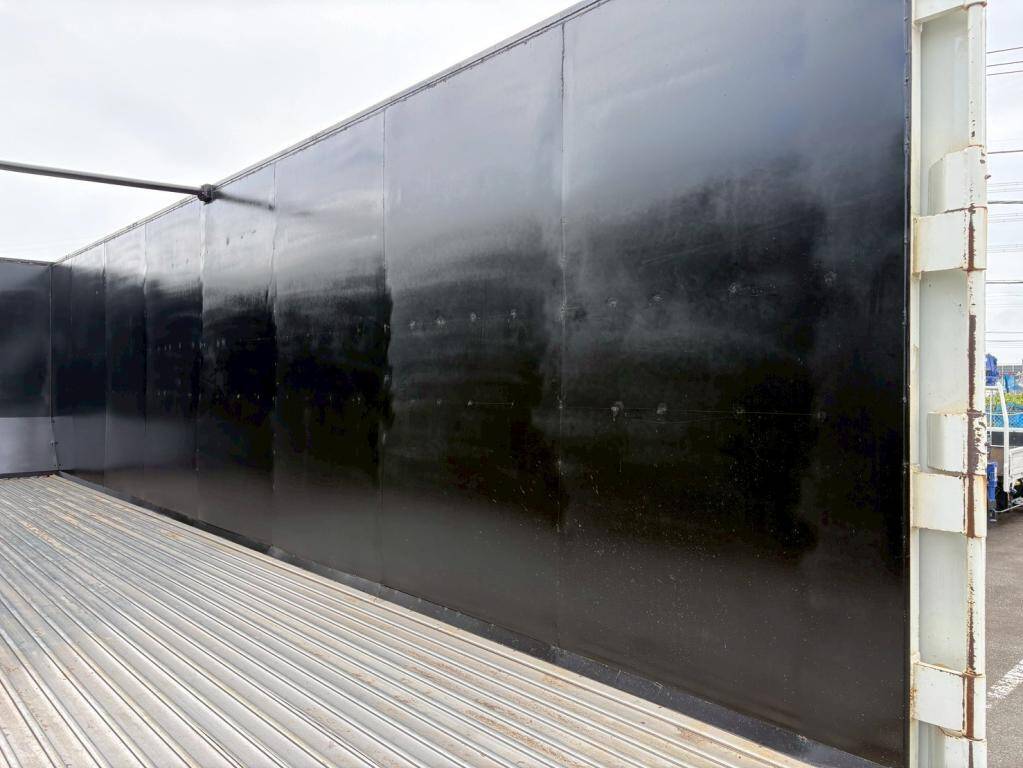 三菱ふそうスーパーグレートチップ運搬車大型（10t）[写真10]