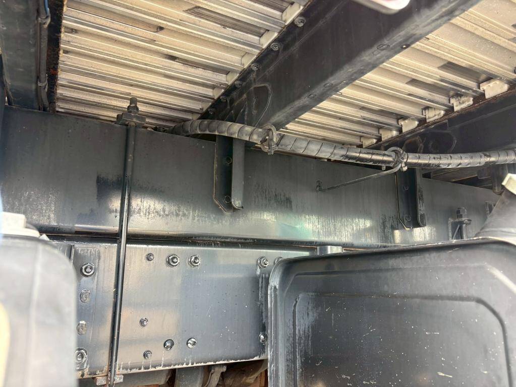 三菱ふそうスーパーグレートチップ運搬車大型（10t）[写真11]