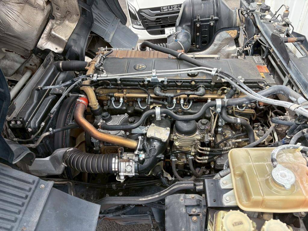 三菱ふそうスーパーグレートチップ運搬車大型（10t）[写真15]