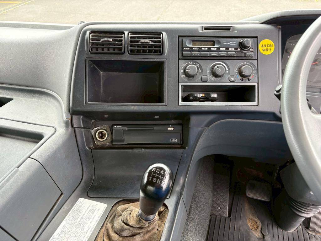 三菱ふそうスーパーグレートチップ運搬車大型（10t）[写真19]