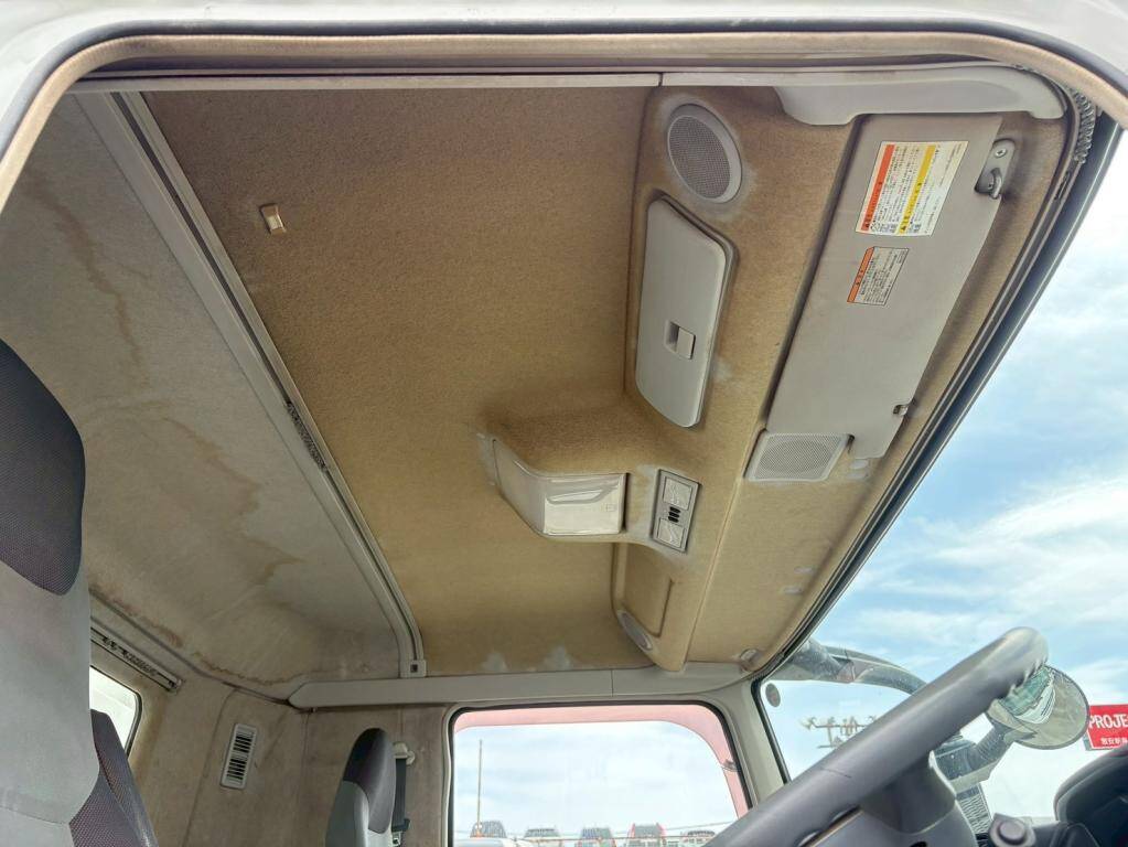 三菱ふそうスーパーグレートチップ運搬車大型（10t）[写真21]