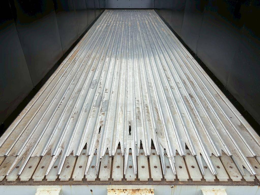 三菱ふそうスーパーグレートチップ運搬車大型（10t）[写真08]