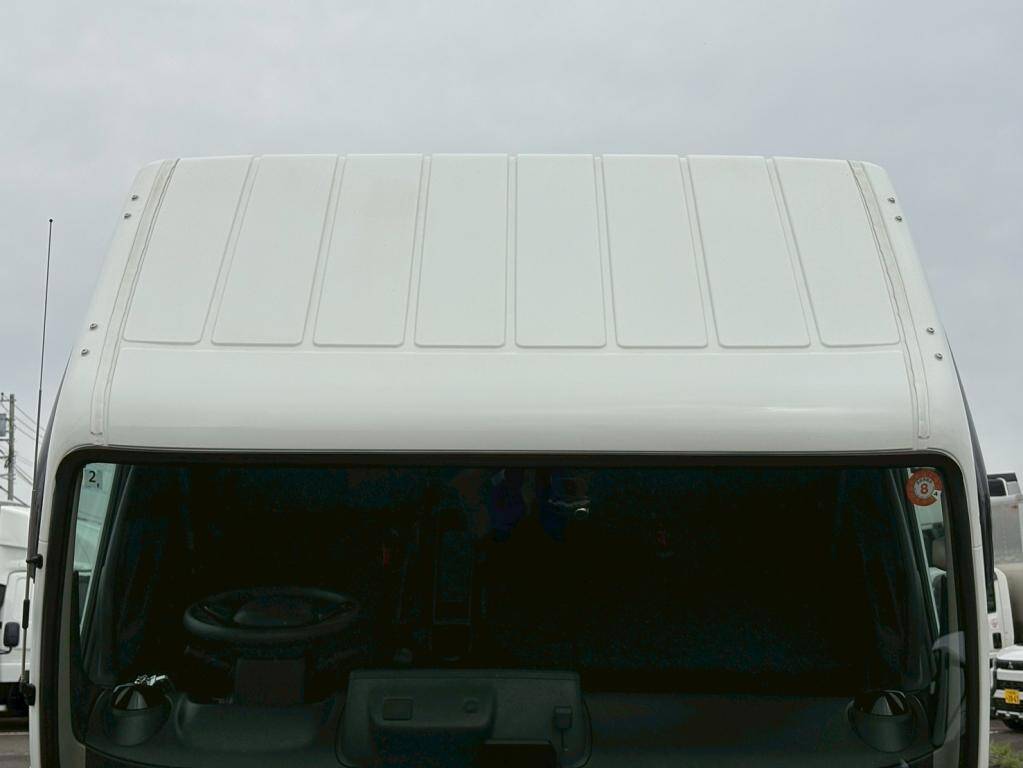 三菱ふそうキャンターアルミバン小型（2t・3t）[写真18]