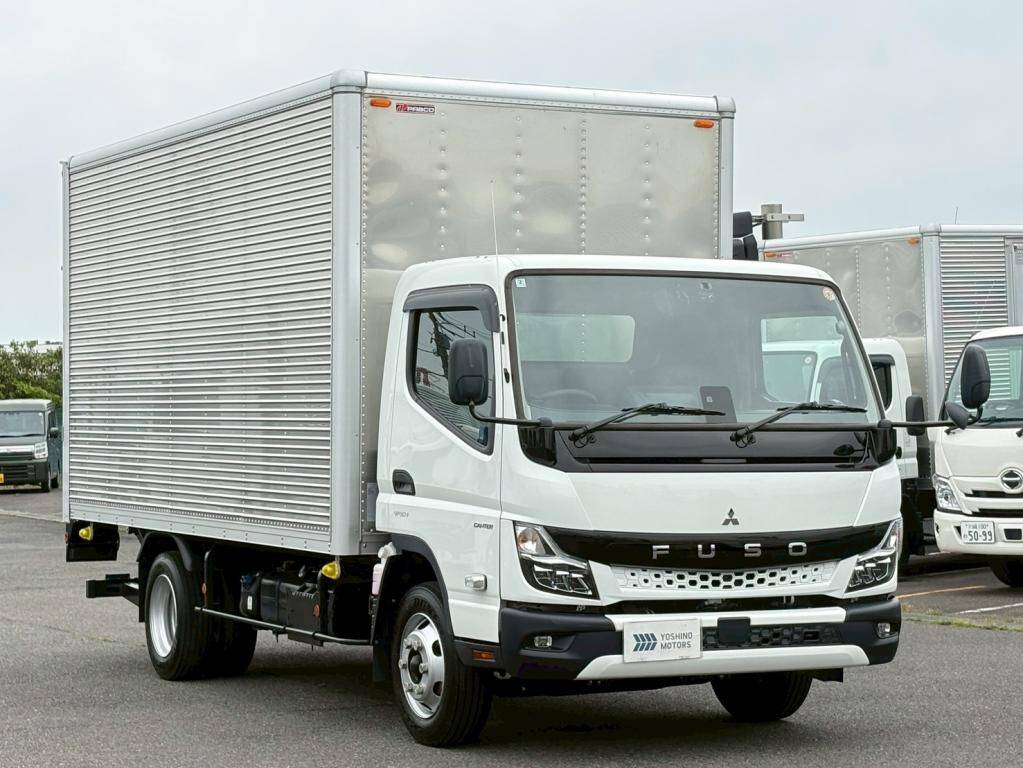 三菱ふそうキャンターアルミバン小型（2t・3t）[写真02]