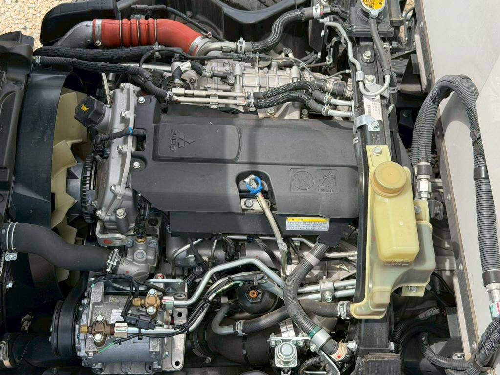 三菱ふそうキャンター冷凍車（冷蔵車）小型（2t・3t）[写真15]