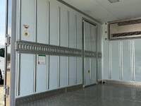 三菱ふそうキャンター冷凍車（冷蔵車）小型（2t・3t）[写真10]