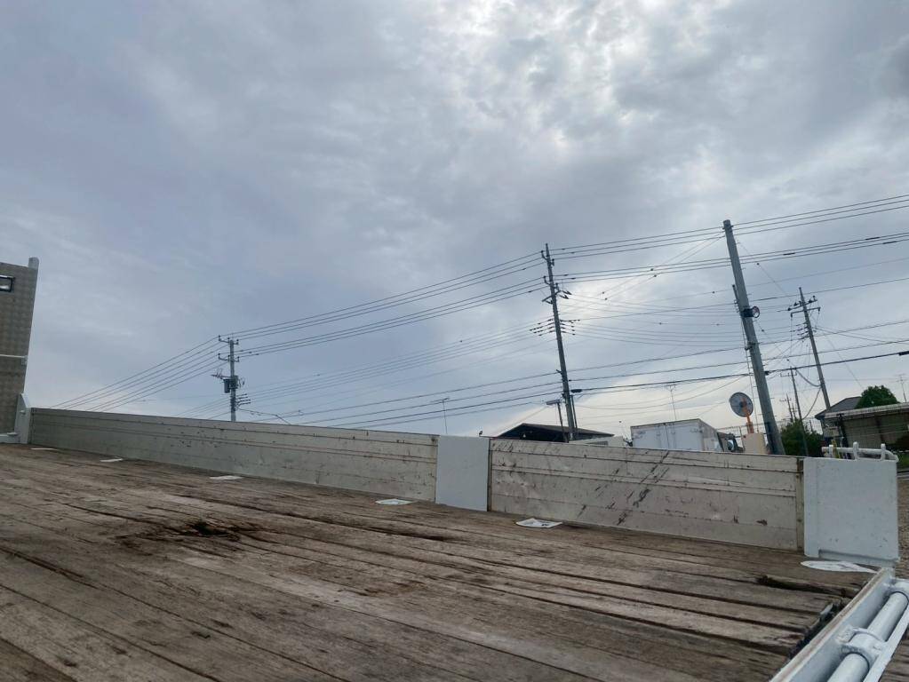 三菱ふそうファイターセーフティクレーン4段増トン（6t・8t）[写真10]