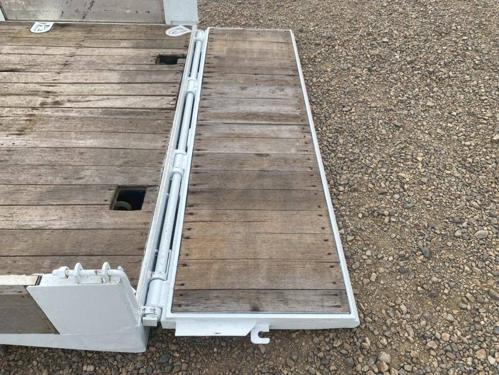 三菱ふそうファイターセーフティクレーン4段増トン（6t・8t）[写真11]