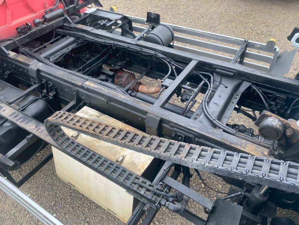 三菱ふそうファイターセーフティクレーン4段増トン（6t・8t）[写真14]