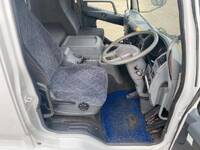 三菱ふそうファイターセーフティクレーン4段増トン（6t・8t）[写真21]