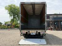 いすゞギガアルミウイング大型（10t）[写真12]