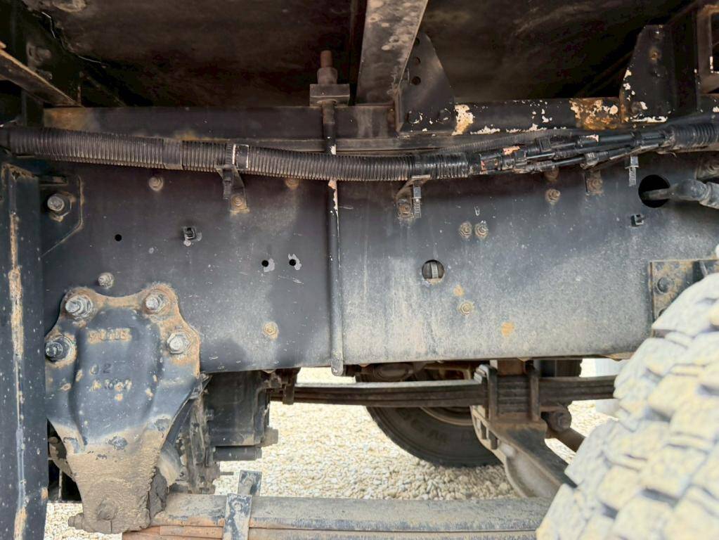 いすゞギガアルミウイング大型（10t）[写真14]