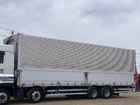 いすゞギガアルミウイング大型（10t）[写真07]