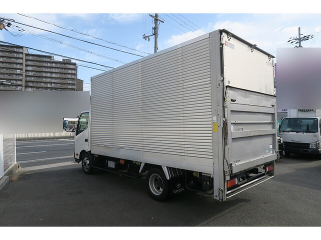 トヨタダイナアルミバン小型（2t・3t）[写真02]