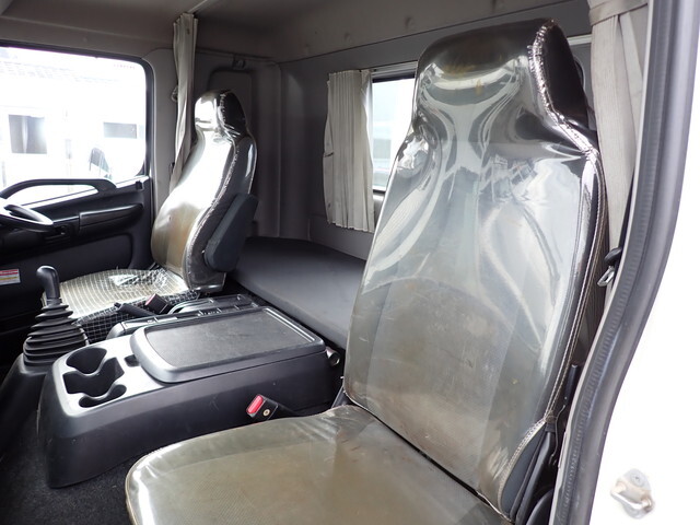 日野レンジャークレーン4段増トン（6t・8t）[写真38]