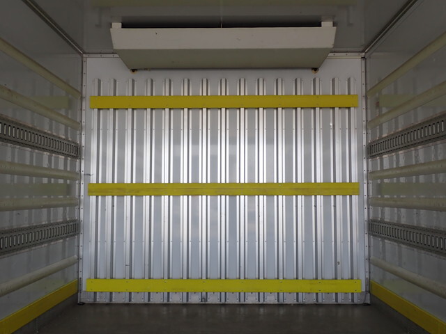 三菱ふそうファイター冷凍車（冷蔵車）中型（4t）[写真21]