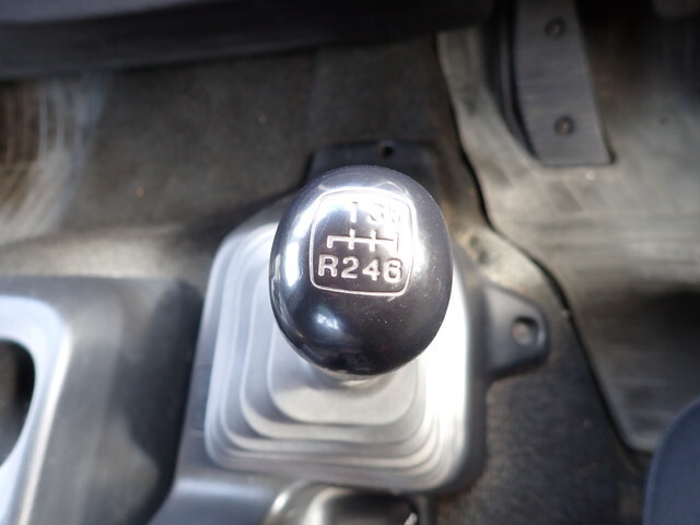 日野レンジャークレーン4段増トン（6t・8t）[写真29]