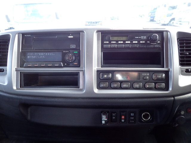 日野レンジャークレーン4段増トン（6t・8t）[写真30]