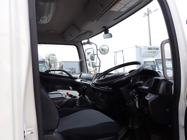 日野レンジャークレーン4段増トン（6t・8t）[写真32]