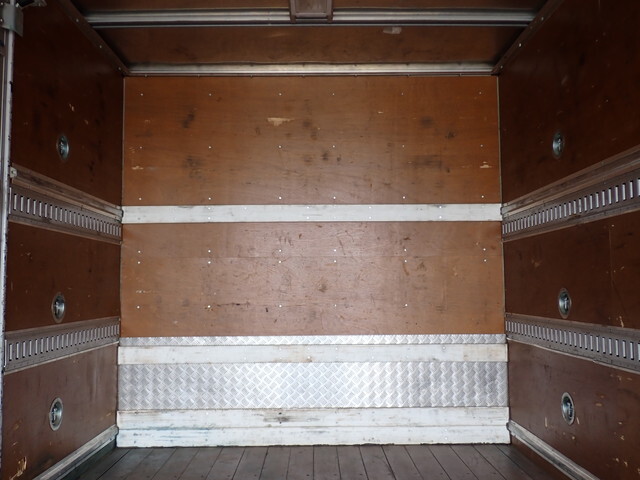 三菱ふそうファイターアルミバン中型（4t）[写真19]