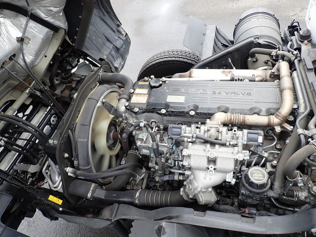 三菱ふそうファイターアルミバン中型（4t）[写真38]