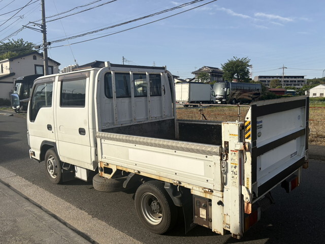 いすゞエルフダブルキャブ（Wキャブ）小型（2t・3t）[写真02]