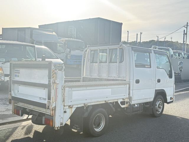 いすゞエルフダブルキャブ（Wキャブ）小型（2t・3t）[写真04]