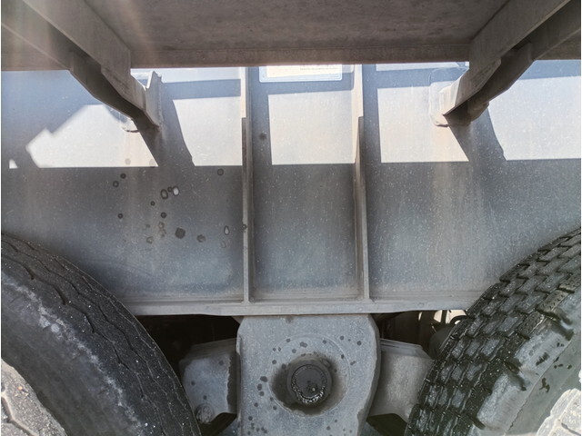 三菱ふそうスーパーグレートトレーラーヘッド（トラクターヘッド）大型（10t）[写真12]