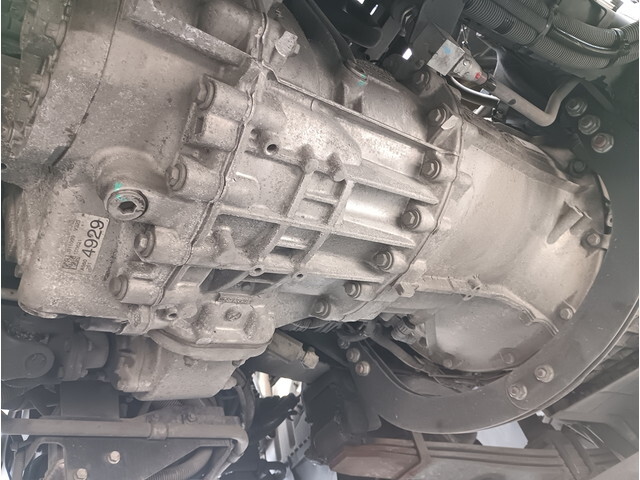 三菱ふそうスーパーグレートトレーラーヘッド（トラクターヘッド）大型（10t）[写真13]