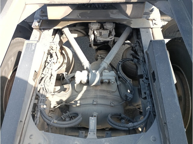 三菱ふそうスーパーグレートトレーラーヘッド（トラクターヘッド）大型（10t）[写真16]