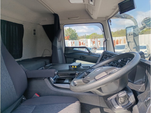 三菱ふそうスーパーグレートトレーラーヘッド（トラクターヘッド）大型（10t）[写真23]