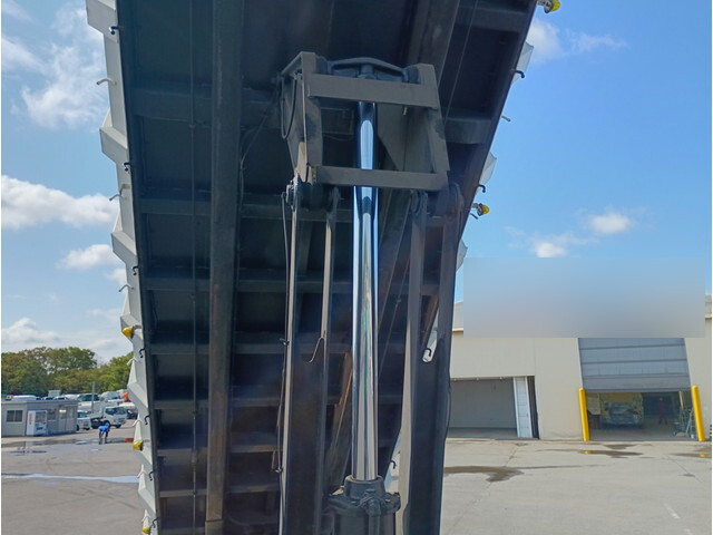 三菱ふそうスーパーグレートトレーラーヘッド（トラクターヘッド）大型（10t）[写真08]