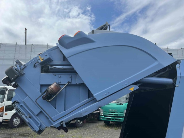 日野デュトロパッカー車（塵芥車）小型（2t・3t）[写真20]