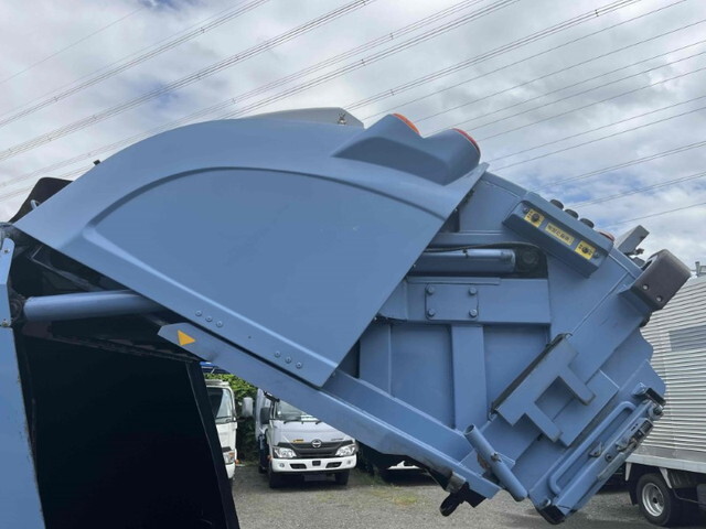 日野デュトロパッカー車（塵芥車）小型（2t・3t）[写真21]