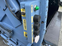 日野デュトロパッカー車（塵芥車）小型（2t・3t）[写真25]