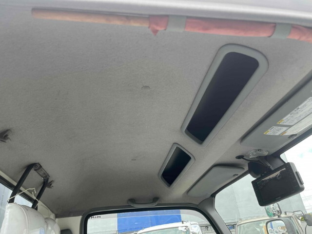 日野デュトロパッカー車（塵芥車）小型（2t・3t）[写真38]