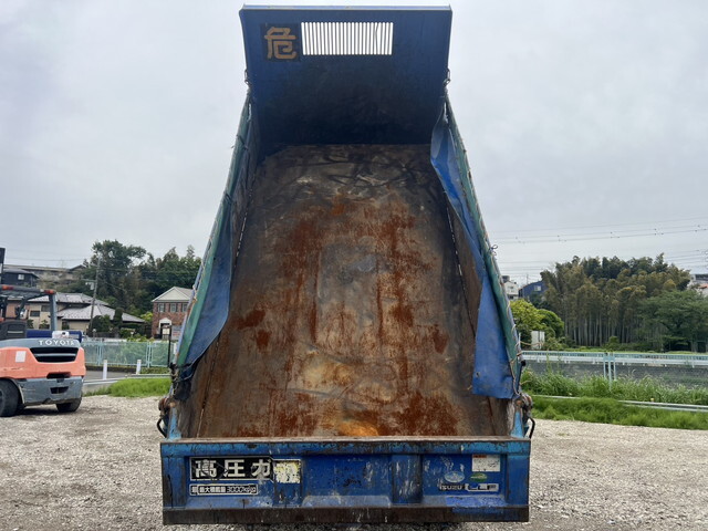 いすゞエルフダンプ小型（2t・3t）[写真10]