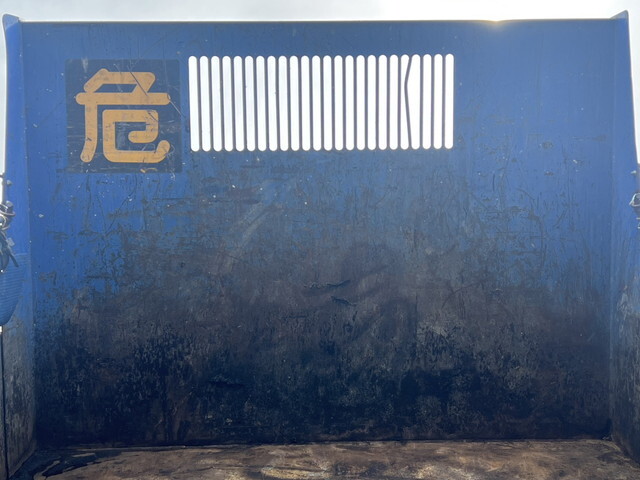 いすゞエルフダンプ小型（2t・3t）[写真12]