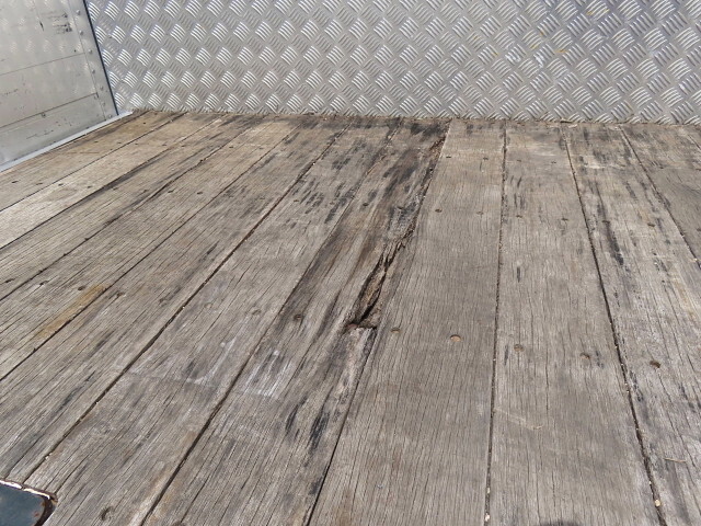 三菱ふそうスーパーグレートアルミブロック大型（10t）[写真34]