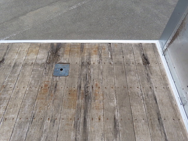 三菱ふそうスーパーグレートアルミブロック大型（10t）[写真35]