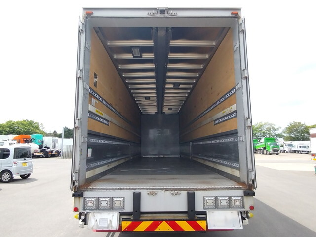 日野プロフィアアルミウイング大型（10t）[写真06]