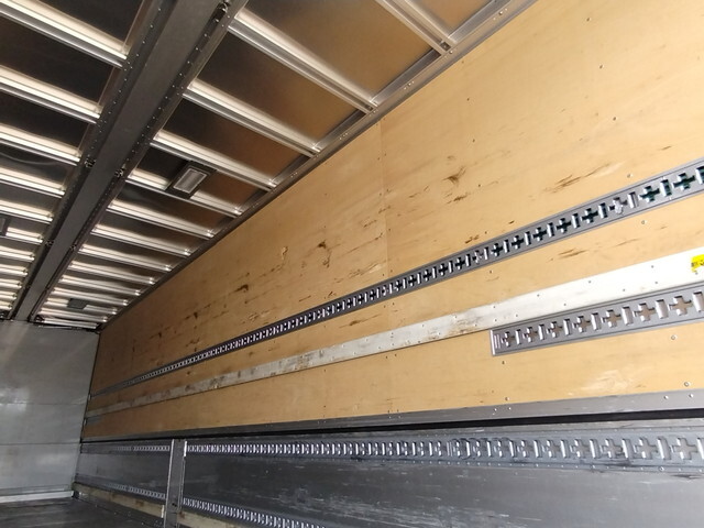 日野プロフィアアルミウイング大型（10t）[写真08]