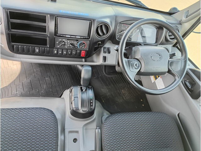 日野デュトロセーフティローダー小型（2t・3t）[写真24]