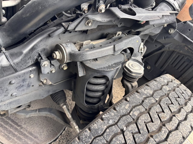 いすゞエルフ平ボディ小型（2t・3t）[写真14]