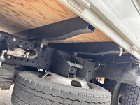 いすゞエルフ平ボディ小型（2t・3t）[写真17]