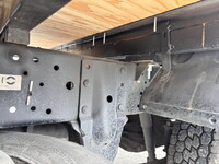 いすゞエルフ平ボディ小型（2t・3t）[写真18]