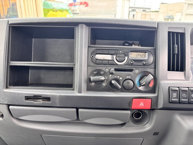 いすゞエルフ平ボディ小型（2t・3t）[写真35]