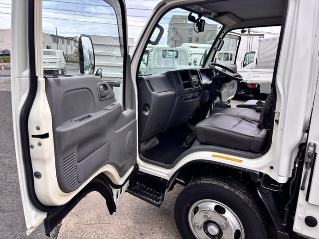 いすゞエルフ平ボディ小型（2t・3t）[写真37]